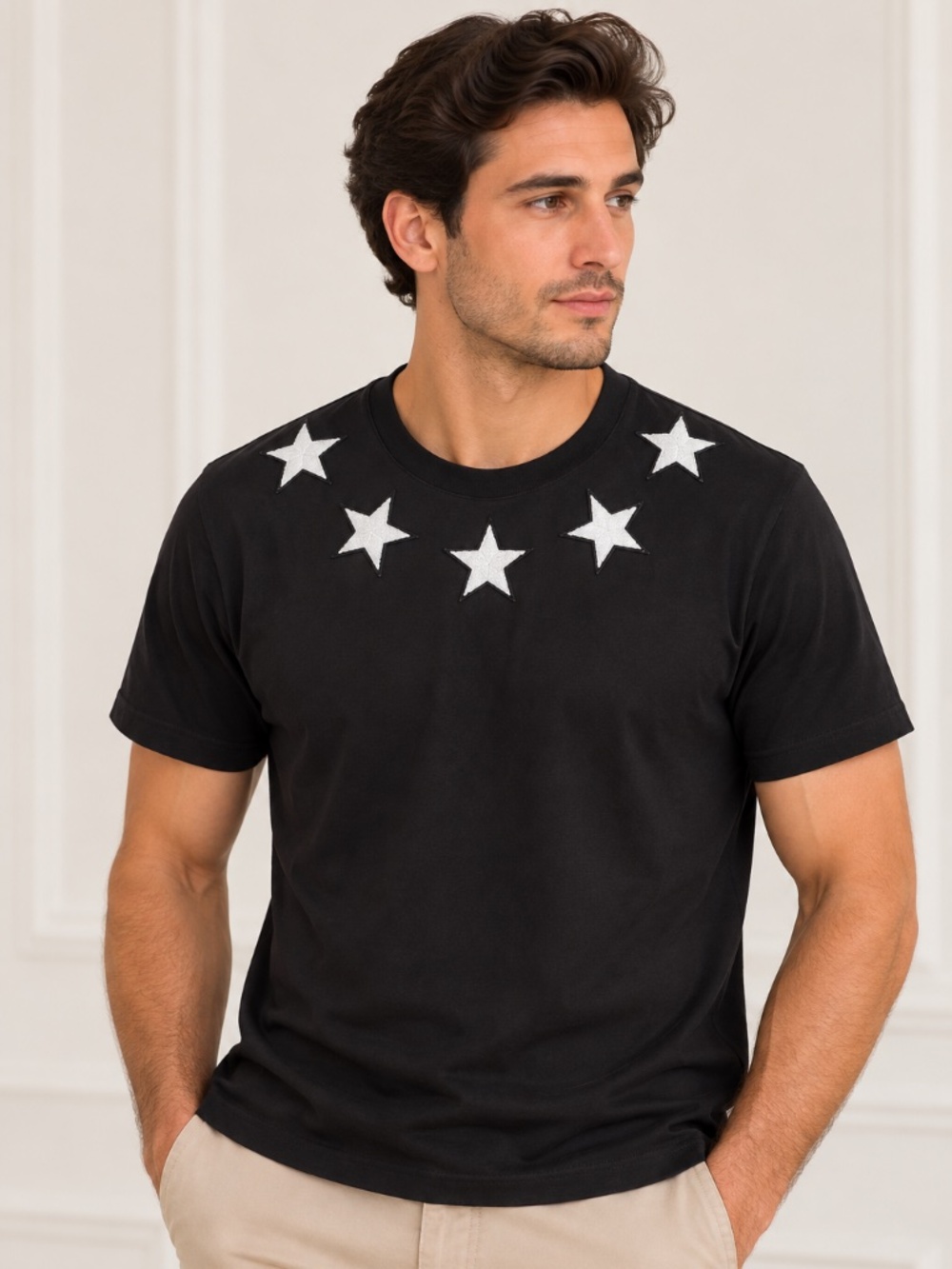 Givenchy Men’s Black Star Appliqué Crew Neck T-Shirt Size M